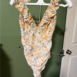 Cupshe Floral Ruffle One Piece Swimsuit - Yellow and Cream